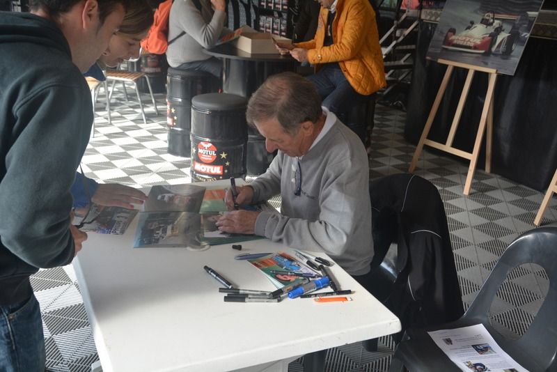 SEANCE DE DEDICACE DE JEAN RAGNOTTI CHEZ MOTUL