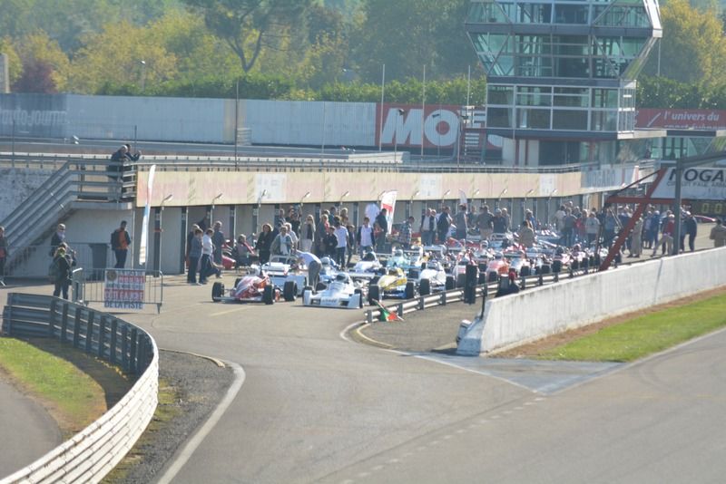 DIMANCHE MATIN DEPART DES STANDS